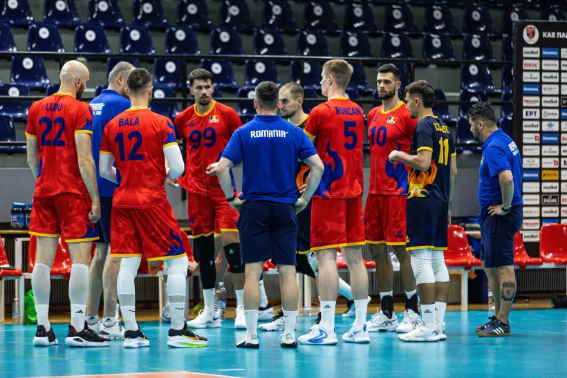 Vicecampionii Marian Bala, David Runcan, Sebastian Bratu şi  Carol Kosinski ne reprezintă la Campionatul European