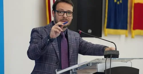 Restan?ele de un 1 miliard de euro către magistraţi se pot stinge prin plata efectivă, titluri de valoare