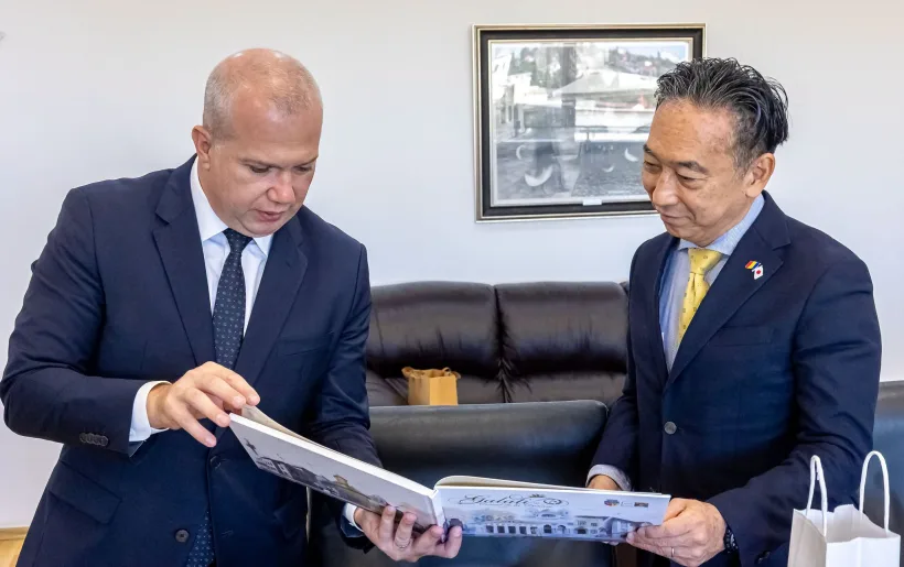 Oaspeți de seamă la Primăria Galați. Ambasadorul Japoniei, în vizită oficială