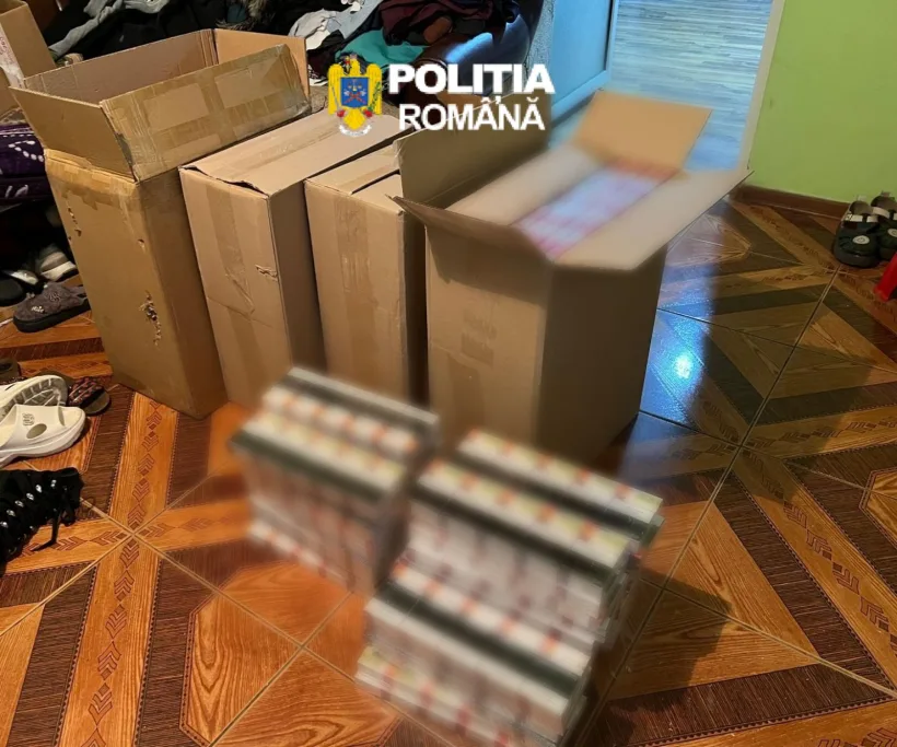 Și-a transformat casa în depozit. Polițiștii au găsit aproape 900.000 de țigarete și sute de articole pirotehnice