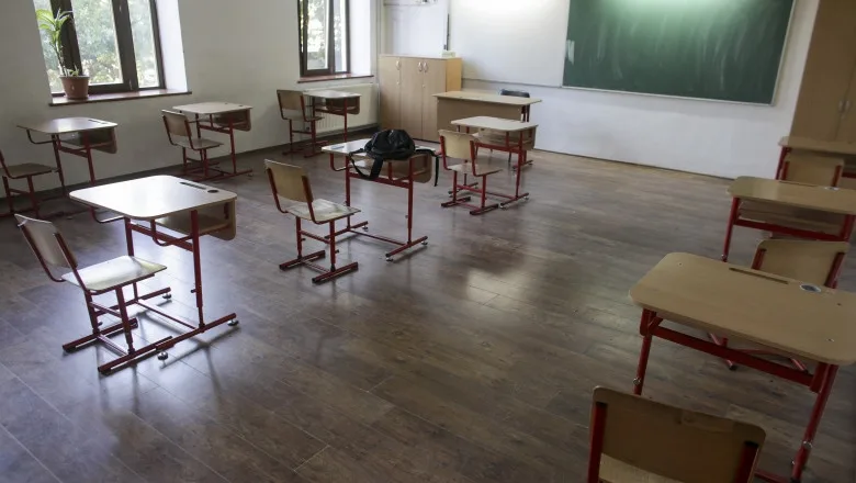Absenteismul elevilor la EN si BAC, în atenția expresă a ministerului de profil