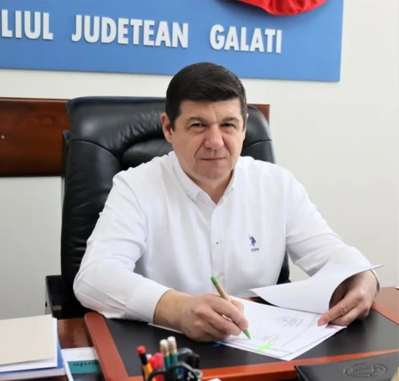Proiect-pilot pe drumurile din județul Galați. Costel Fotea: senzori de alarmare la peste 50 de stâlpi de iluminat