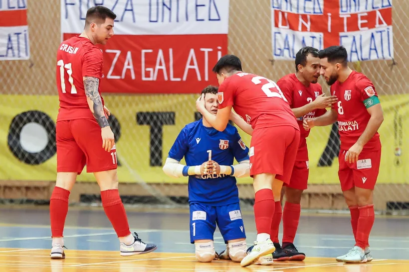 Gălăţenii de la United, în pole-position pentru un nou titlu naţional