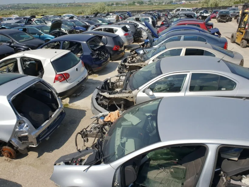 Controale ITM la firmele gălățene de dezmembrări auto
