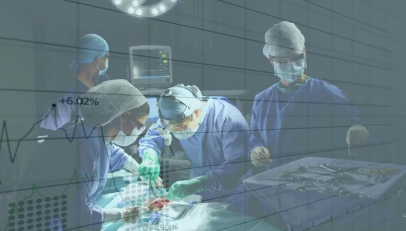 Operație în premieră în România! Copil de 12 ani, care avea o tumoră gigant pe creier, salvat de medici