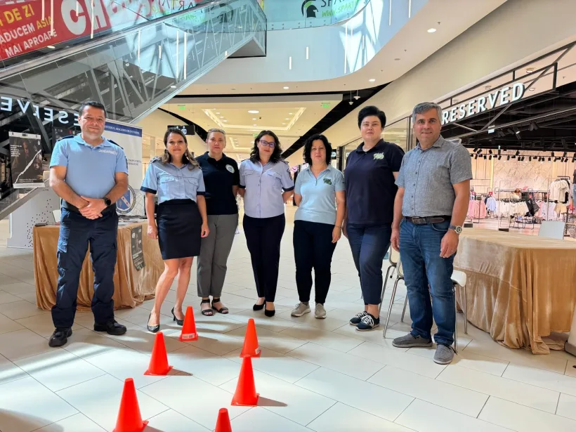 Avertismente antidrog la mall-ul din Galați