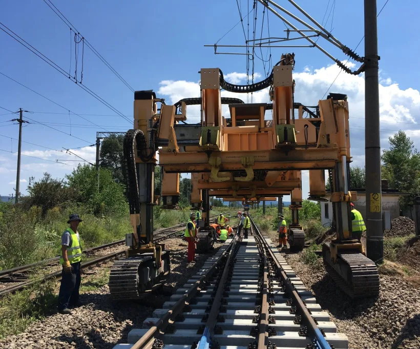 Lucrări CFR în zona Tecuci. Trenuri importante anulate temporar