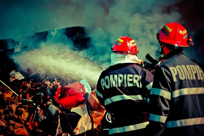 Incendiu violent la Tecuci