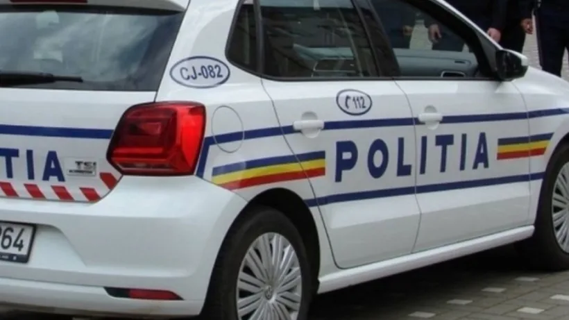 Urmărire ca-n filme pe străzile Galațiului. Autoscpeciala poliției, lovită intenționat de un șofer drogat