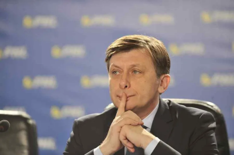 Crin Antonescu rămâne deocamdată candidatul Coaliției de guvernare, pentru alegerile prezidențiale