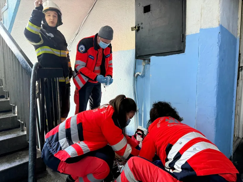 Incendiu într-un bloc din cartierul Micro 40: locatarii, evacuați