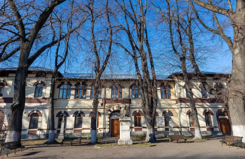 Clădirea Colegiului Național „Vasile Alecsandri”, în modernizare