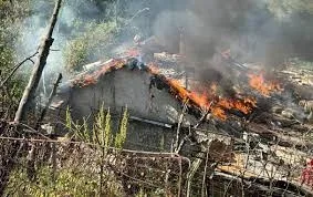 Incendiu devastator! O femeie a fost găsită carbonizată în propria locuință