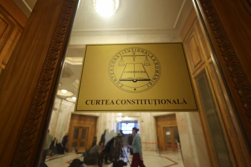 Legea care permite Armatei să doboare dronele care intră în spațiul aerian al României, atacată la CCR