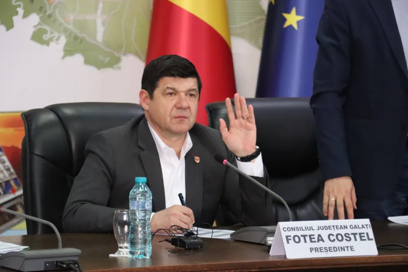 Costel Fotea: Susținem performanța școlară. Suntem alături de 1.300 de elevi olimpici din întreaga țara