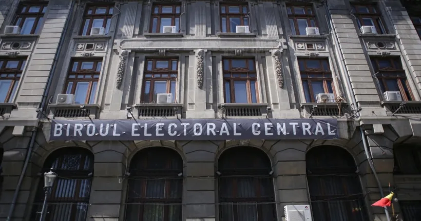 BEC a cerut eliminarea a 609 materiale publicitare „politice ilegale”