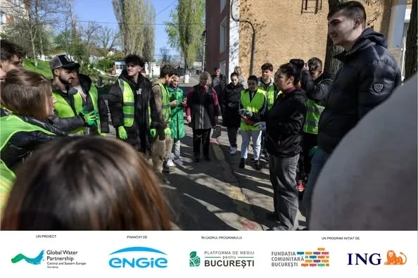 „Mini-pădurea din curtea școlii” la „Radu Negru”