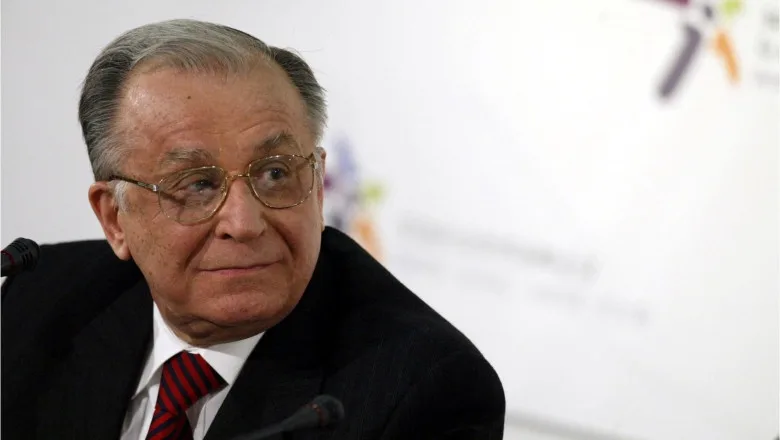 Ion Iliescu are cancer pulmonar