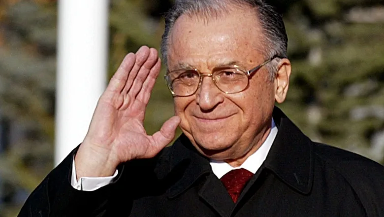 Informații despre starea de sănătate a lui Ion Iliescu. Fostul președinte nu se poate mișca și îngriji singur
