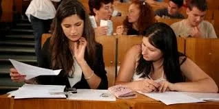 Admiterea la facultate 2025-2026, după noile evaluări ARACIS
