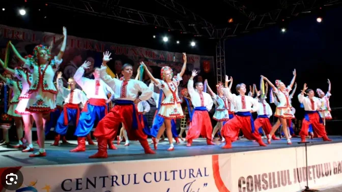 Andra, Damian Drăghici & Brothers, Irina Rimes și Zdob și Zdub, la Festivalul Internațional de Folclor
