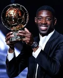 Jucătorul de la PSG, Dembele a ridicat trofeul „Balonul de Aur”