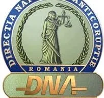 Un poliţist din judeţul Neamţ a fost prins în flagrant de procurorii DNA Bacău