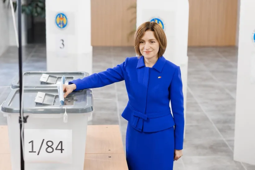 PAS câștigă alegerile parlamentare din Republica Moldova cu peste 50% din voturi
