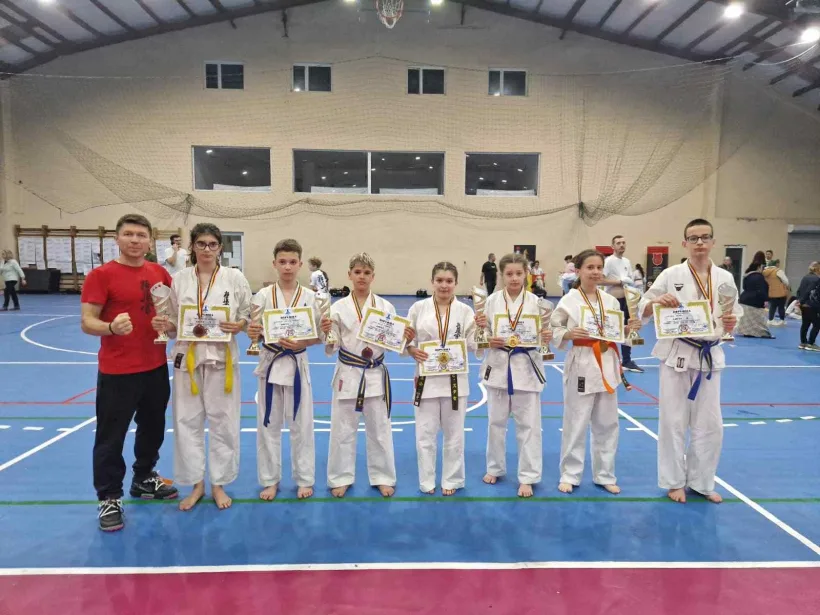 ACS Triumf Dojo şi-a adăugat şapte medalii în palmares