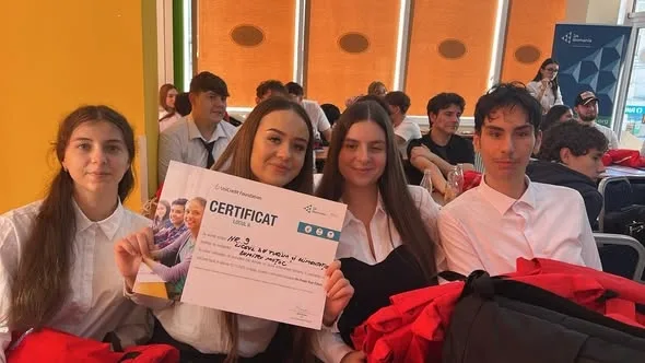 Premiul II pentru elevii de la Liceul de Turism și Alimentație „Dumitru Moțoc” din Galați, la JA Innovation Day