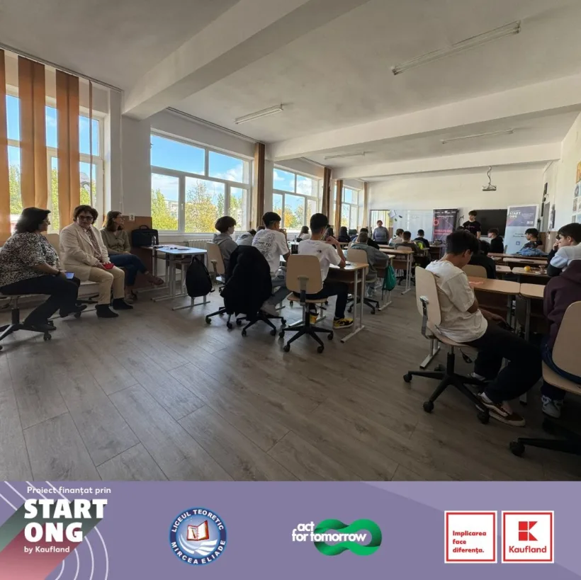 Prima echipă de robotică din cadrul programului FIRST Tech Challenge, la Liceul Teoretic Mircea Eliade din Galați