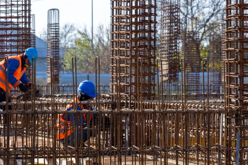 Primăria Galați construiește o parcare cu trei niveluri și loc de joacă pentru cei mici