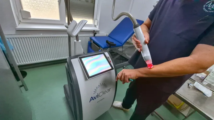 Costel Fotea: „Galațiul are primul laser antiacneic ultramodern din sistemul public”
