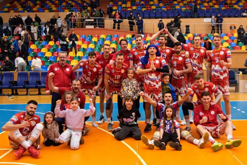 CSM Arcada luptă pe trei fronturi