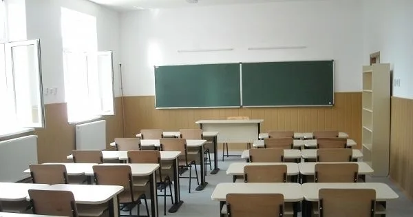 Investiții prin PNRR: mobilier nou pentru fiecare clasă din Galați