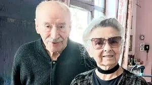 Actorul Victor Rebengiuc a fost sărbătorit la aniversarea celor 93 de ani de viaţă, pe scena Teatrului Bulandra