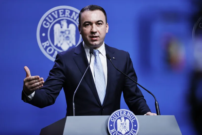 Prețul la pompă nu va ajunge la 10 lei, asigură ministrul Energiei