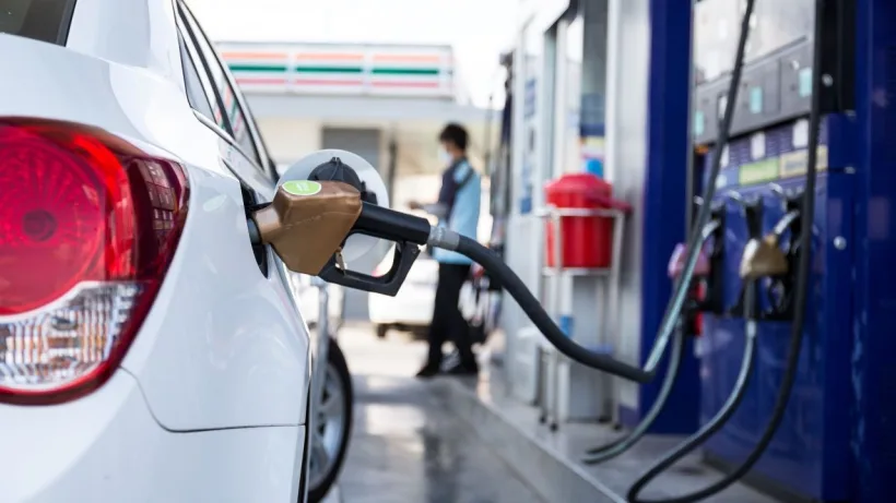 Carburanții, sub control: adaos limitat la 50% și mecanisme contra speculei