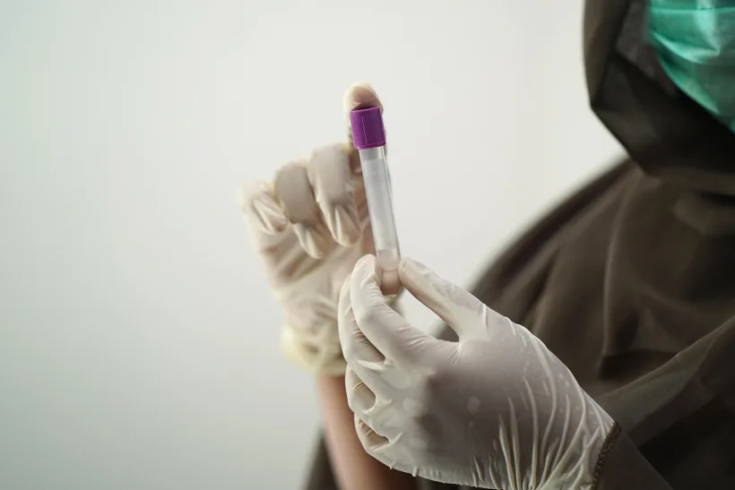 Primul caz de gripă aviară H9N2 la om în Europa, depistat. Ce șanse sunt să se răspândească