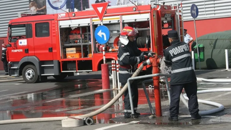 Trei victime după o explozie într-un apartament din Târgu Bujor. Cauza probabilă: o butelie neetanșată