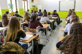 Cât mai au elevii până la vacanța de vară? Se întorc la școală pe 15 aprilie
