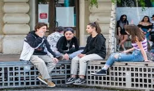 ALERTĂ! 97% dintre tinerii români din sistemul de învățământ formal nu participă la piața muncii