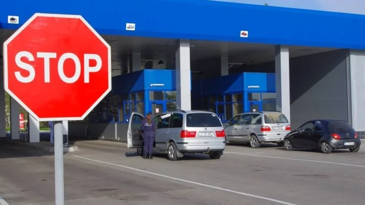 Grevă de avertisment a sindicaliștilor din vămi