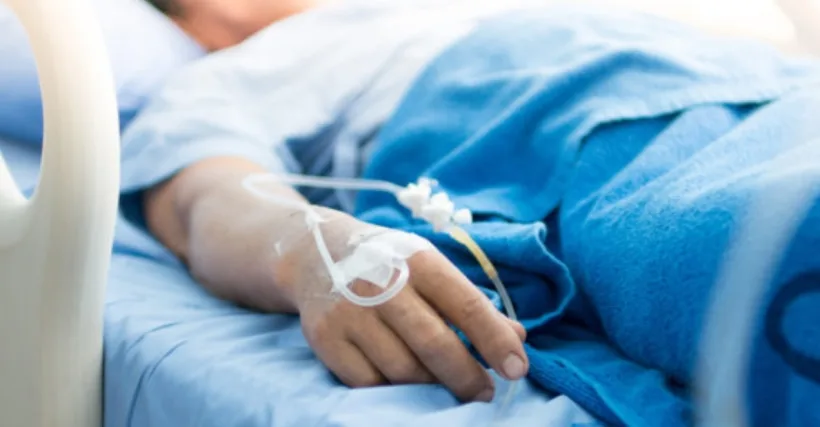 Pacienţii Covid de la Spitalul Pantelimon, internaţi în cort și care degerau de frig au primit căldură