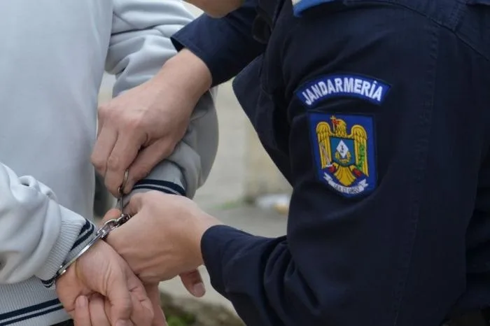 Bărbat din Tecuci, surprins la furat de două ori în aceeaşi zi