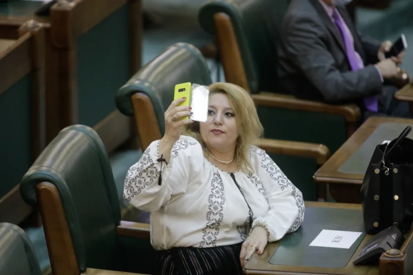 Diana Șoșoacă despre moartea lui Bogdan Stanoevici: SUSPECTĂ. Anchetatorii să intervină de urgență