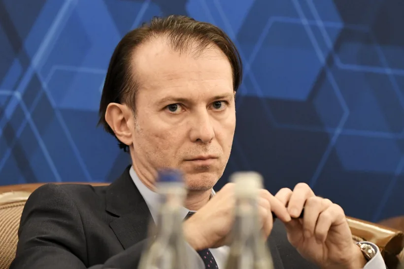 Bugetul mai “întârzie puţin”