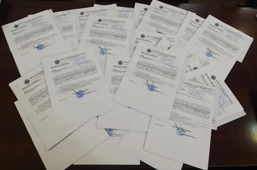 Conturile Primăriei unui oraș din țară, blocate pentru datorii către firma de salubritate