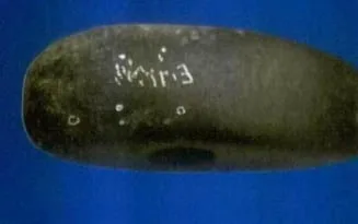 Un topor sau securea războiului între arheologi?