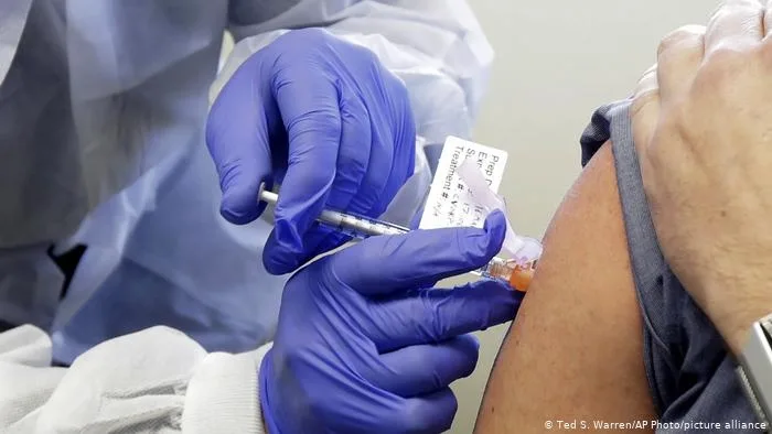Aproape 4 milioane de români vaccinați
